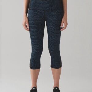 Lululemon Free Runner Crop 19" Shatter Weave Teal Capri Mid Rise Leggings